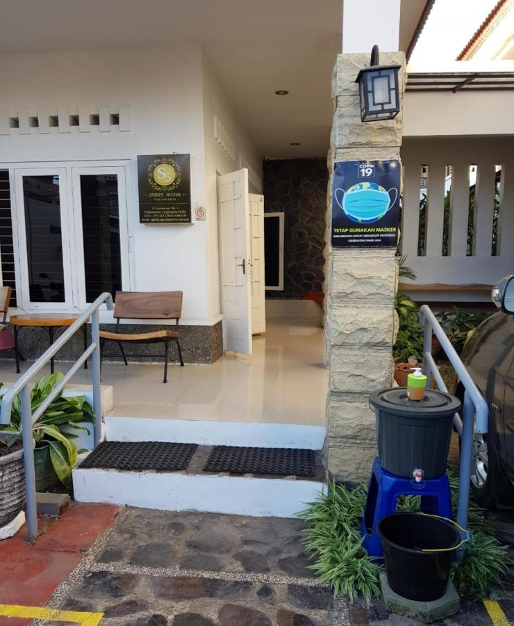 S5 Guest House Yogyakarta Exterior foto